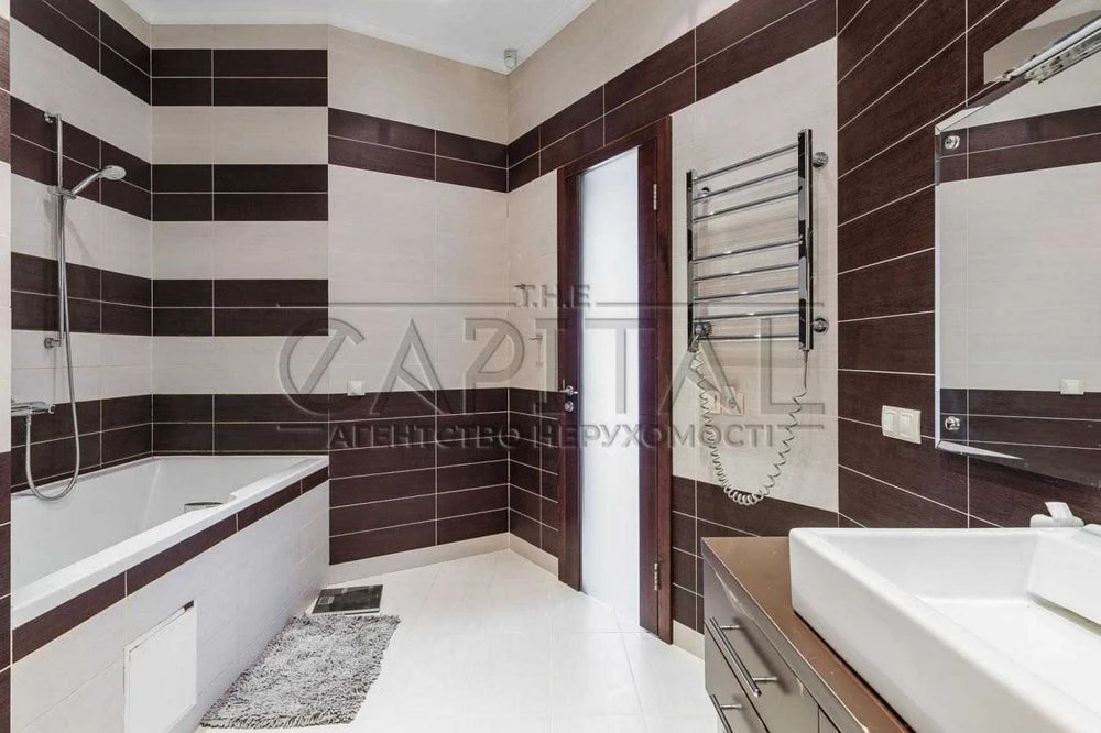 Продаж / Квартира  / Оболонський район / вул. Пріорська, 10