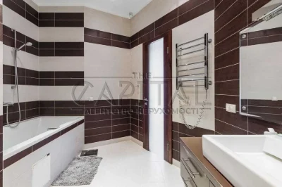 Продаж / Квартира  / Оболонський район / вул. Пріорська, 10