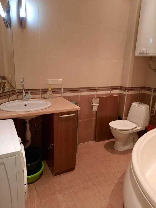 Продам 2к квартиру Дмитрия Яворницкого пр. 100