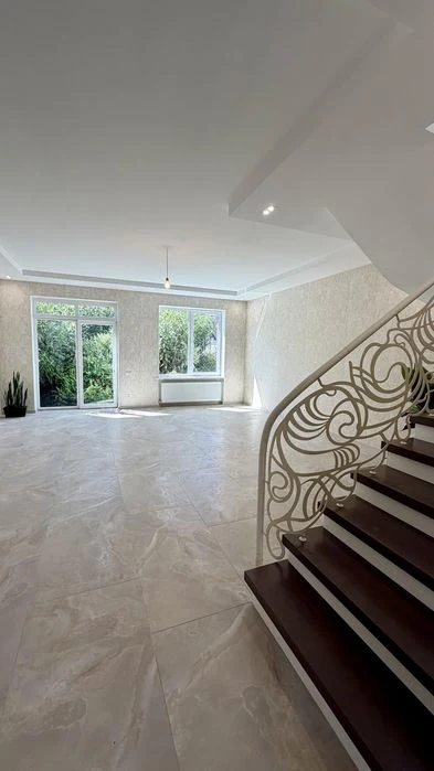 Новый ДОМ, 16 ст.Б.Фонтана, 4 сот, 150м²
