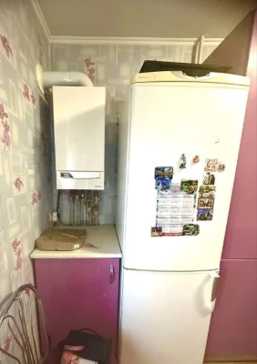 I will sell a large 2-room 60m2 Topol-3 (district Epicenter/Metro/