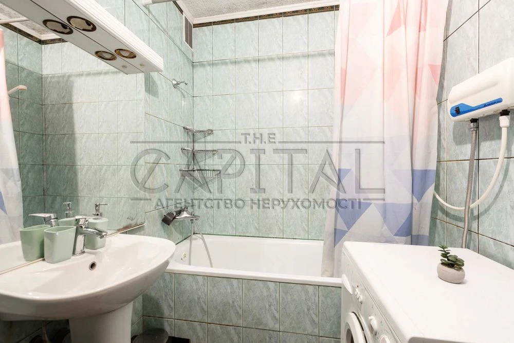 urgent sale of 3-room apartment, super price