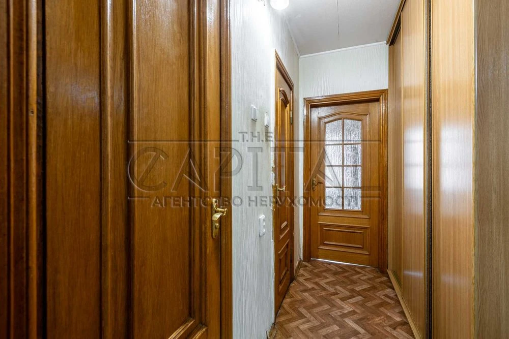 urgent sale of 3-room apartment, super price