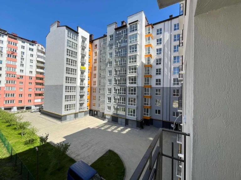 Срочная продажа 2 комнатной квартир в новостройке!!