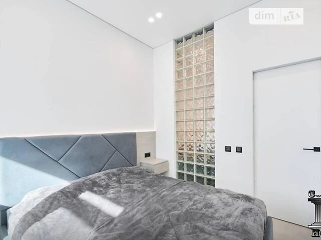 Sale of 2-room apartment 57.7 sq. m on Beresteyskyi Avenue • ID 3