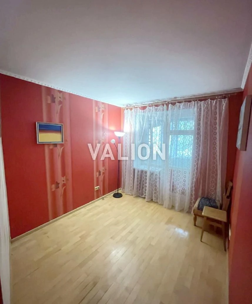 Продаж 2-к квартира 51.1 м² із погребом та газом. метро Вокз