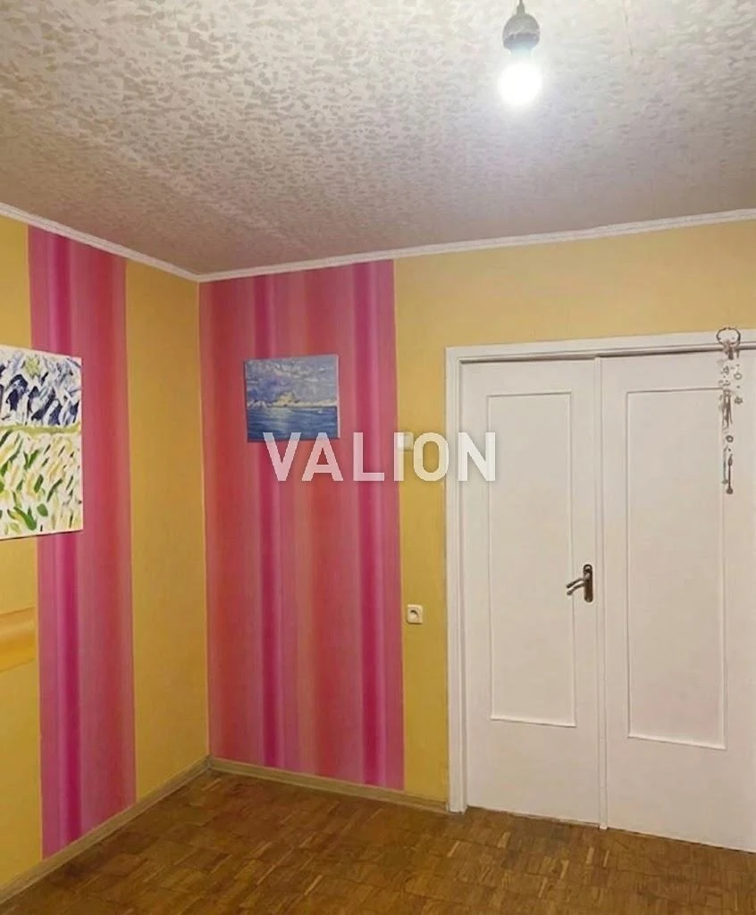 Продаж 2-к квартира 51.1 м² із погребом та газом. метро Вокз