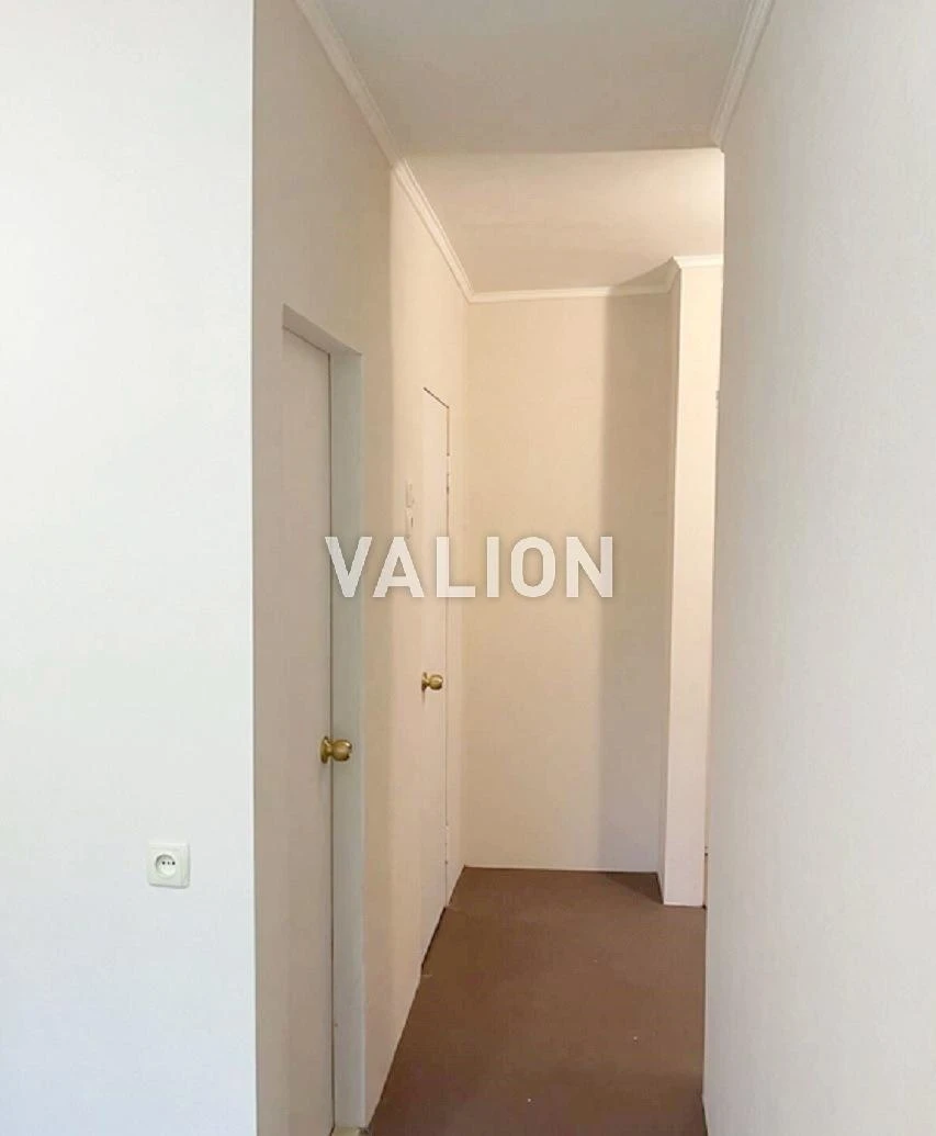 Продаж 2-к квартира 51.1 м² із погребом та газом. метро Вокз