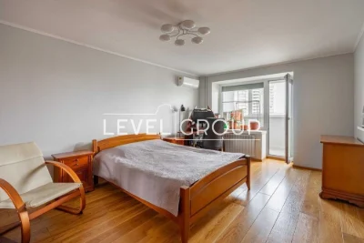 Sale of a 3-room apartment with high-quality renovation 83.3m, D street