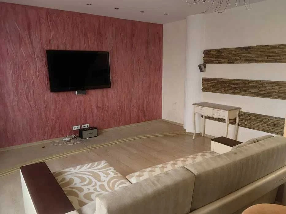 Продам 3 к. квартиру 115 м2 ЖК Гагарина Аэрокосмический метр