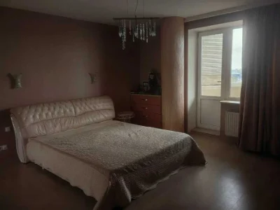 Продам 3 к. квартиру 115 м2 ЖК Гагарина Аэрокосмический метр