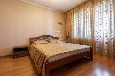 Продаж 2-кімнатної квартири 55.3 м², Миколи Бажана просп., 9