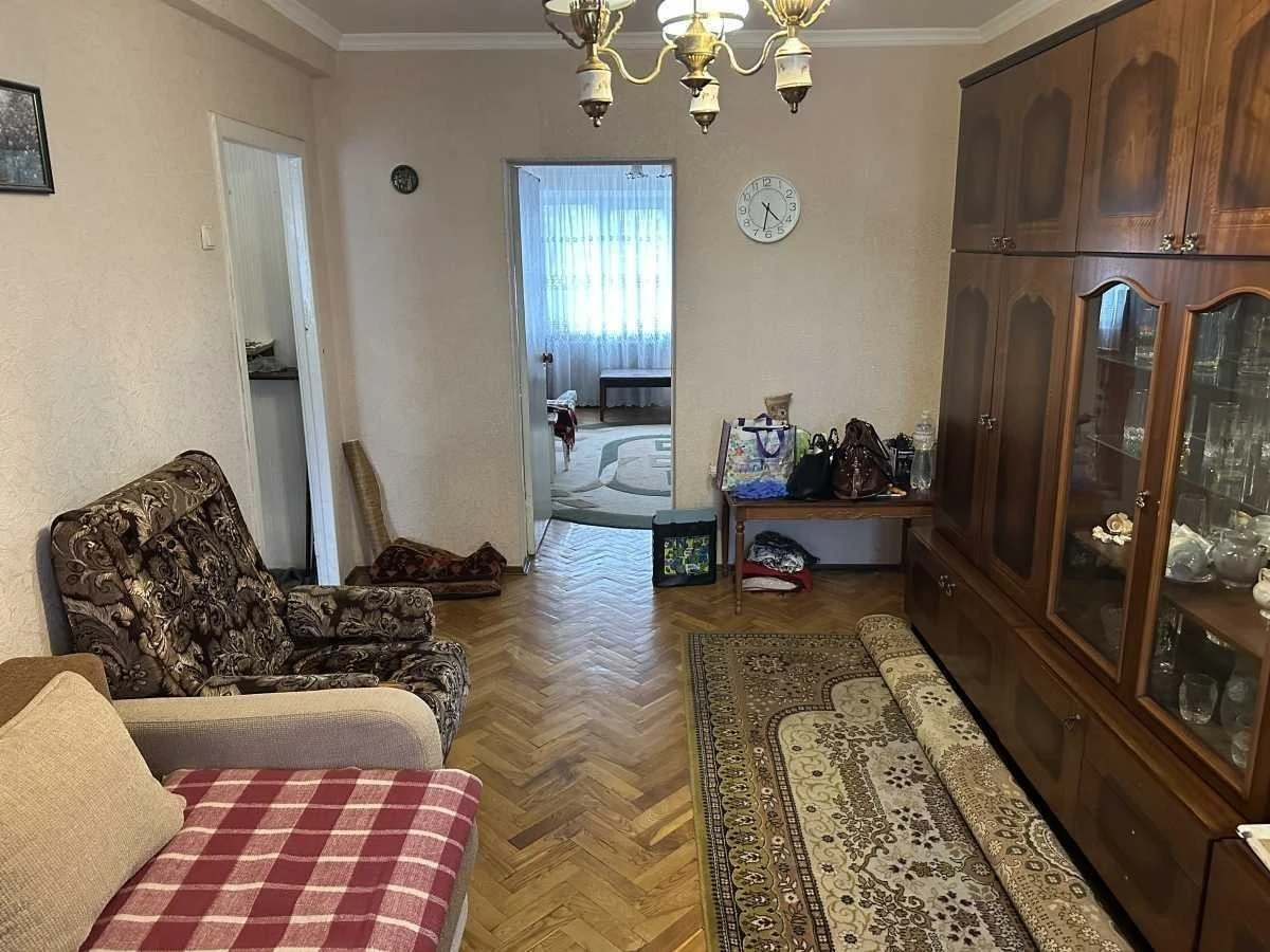 Продаж 2-кімнатної квартири 46 м², Волинська вул., 31