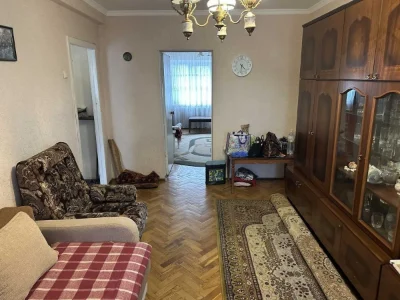 Продаж 2-кімнатної квартири 46 м², Волинська вул., 31