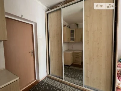 Продаж кімнати 18 кв. м на вул. Івана Гонти 9 • ID 34884984