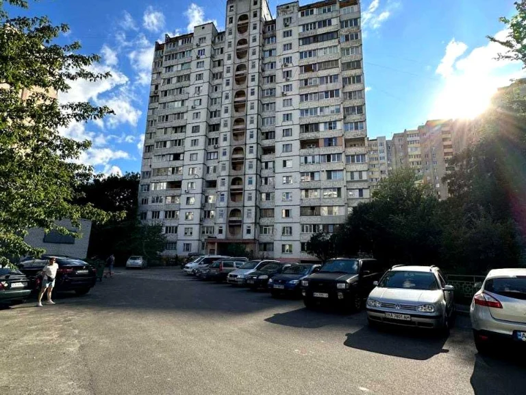 Квартира. Київ, Якуба Коласа вул.