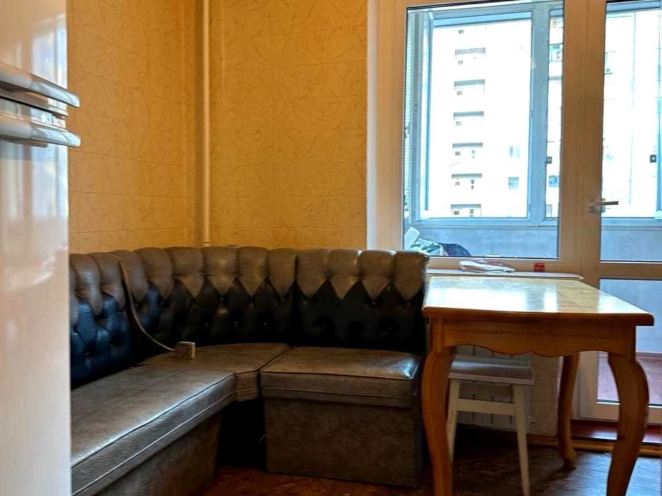 Квартира. Київ, Якуба Коласа вул.