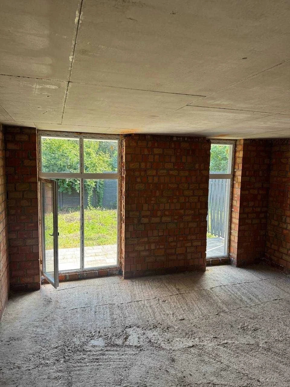 Продам якісний будинок в Києві | 165 м2 | 3 сотки | газ і вл