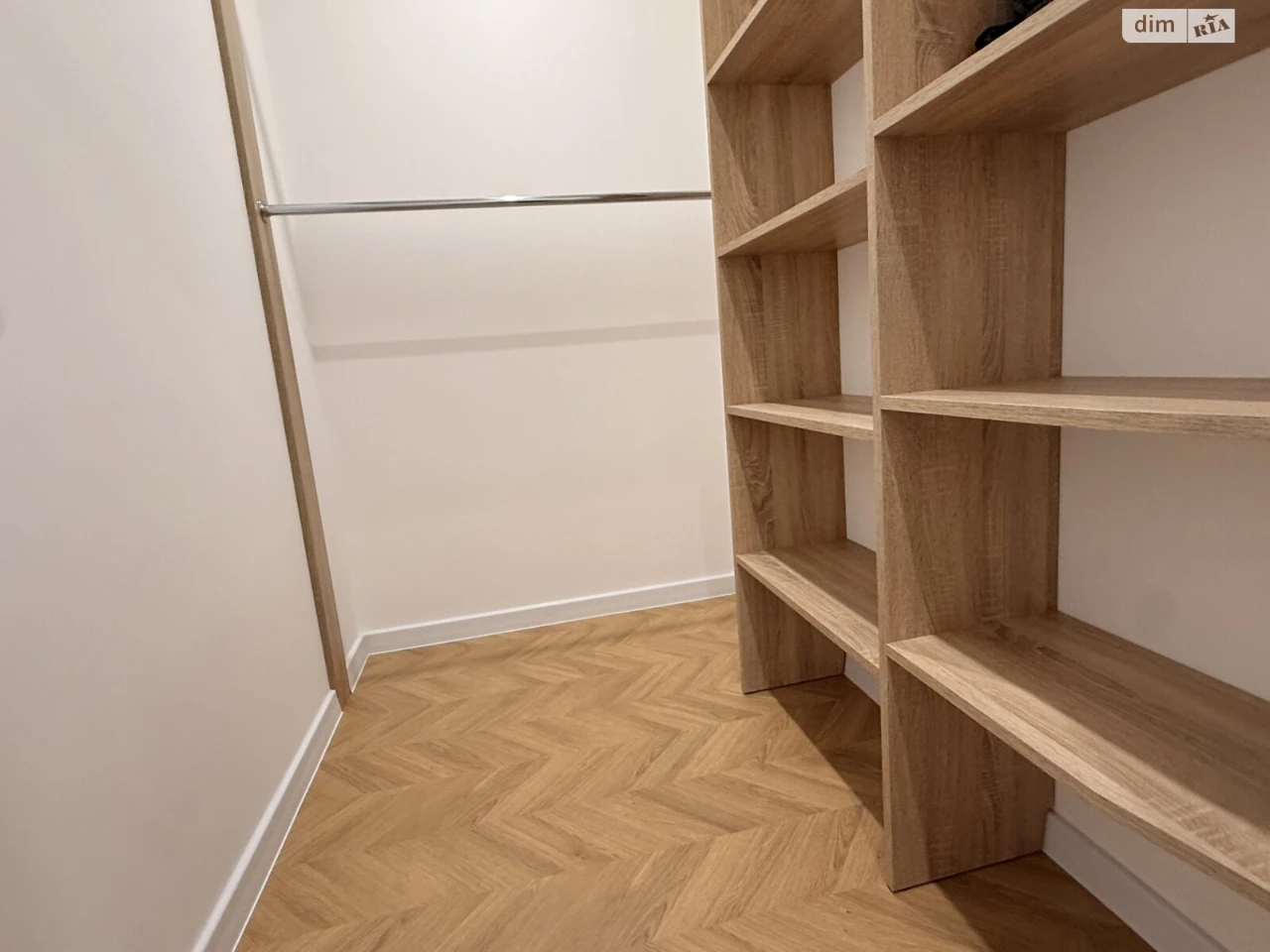 Продаж Квартира Академічний