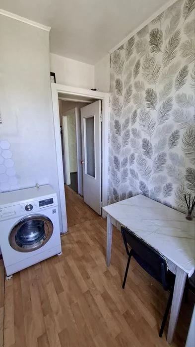 Продам 1-к кв по ул. Солидарности район 12 Квартала Возможен
