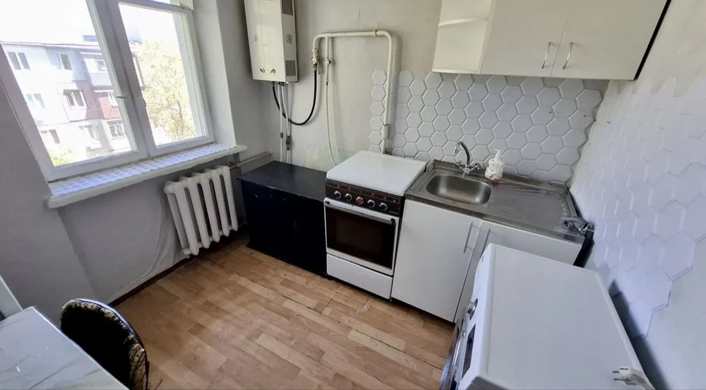 Продам 1-к кв по ул. Солидарности район 12 Квартала Возможен