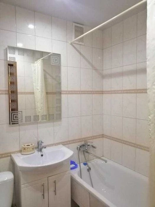 Продам 1 комн.квартиру на Одесской возле с/м Рост