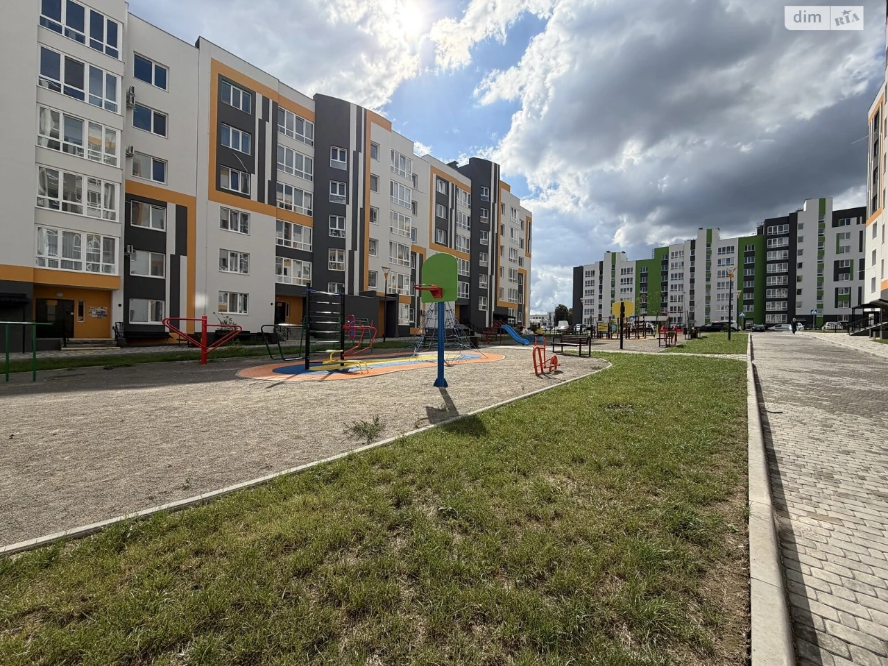 Продаж Квартира Академічний
