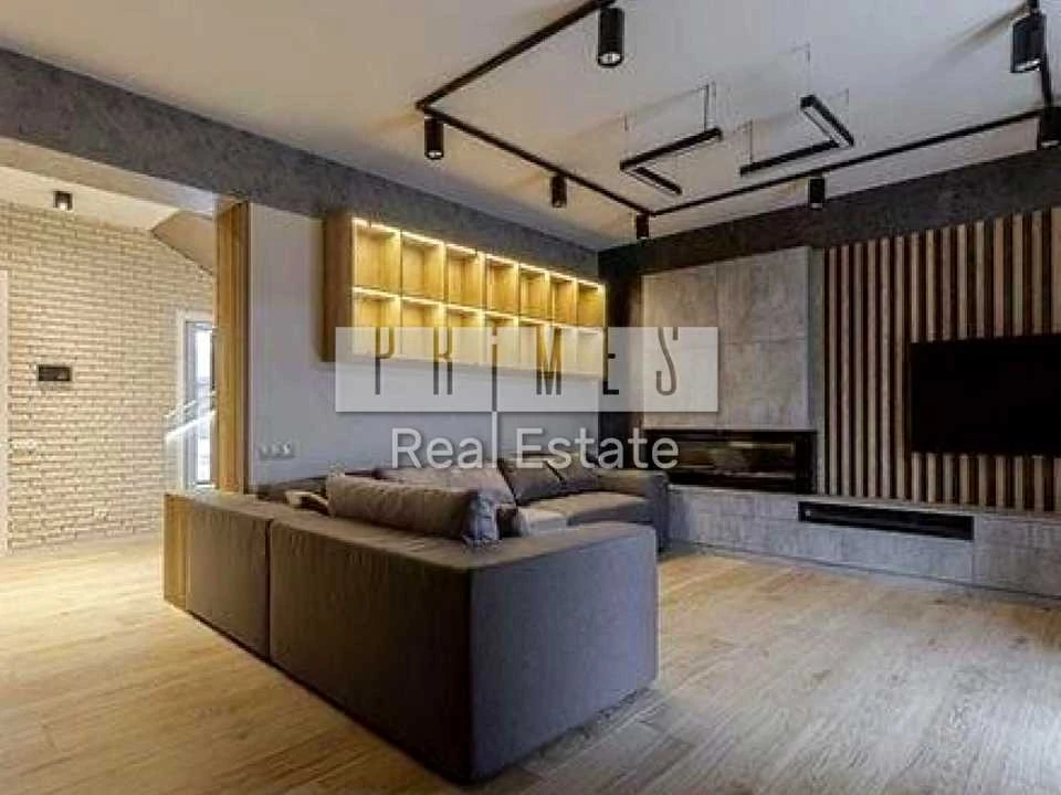 Будинок. Київ, Бортницька вул.
