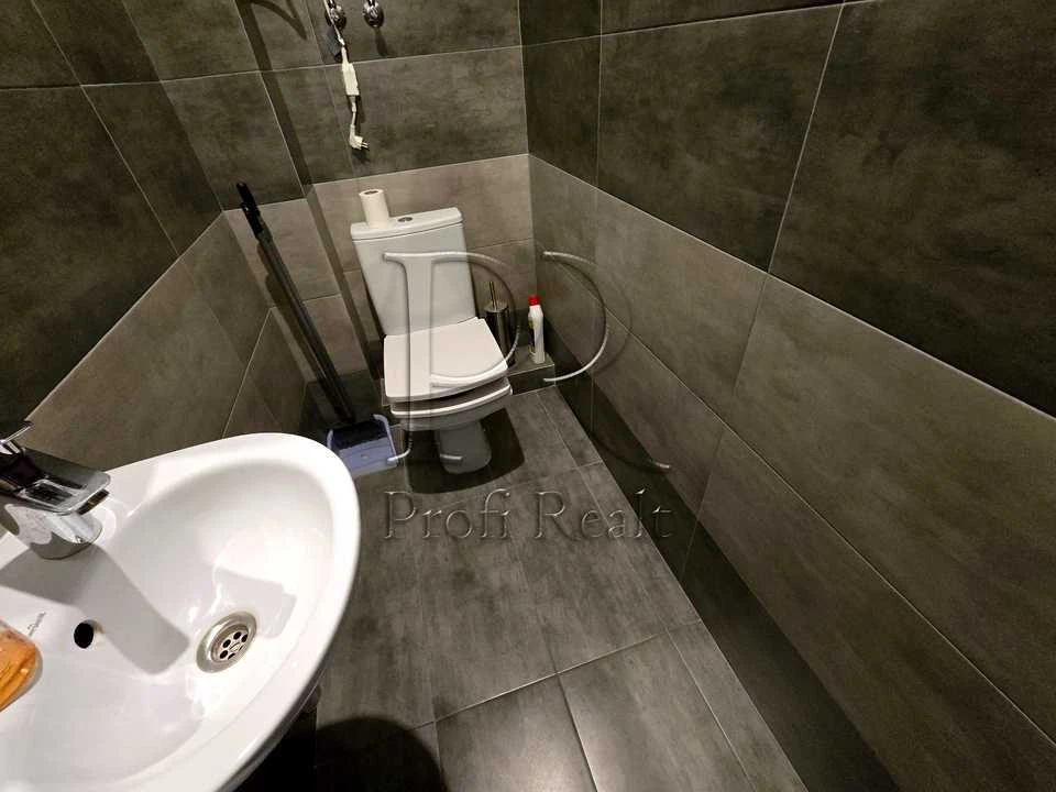Квартира. Київ, Солом'янська вул.