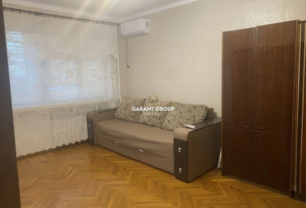 Двокімнатна квартира в районі Нового ринку