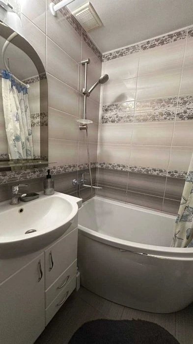 Продам 3-кімнатну квартиру близько до центру вул. Балківська