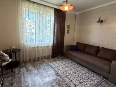 Будинок. Дніпро, Варварівська вул.