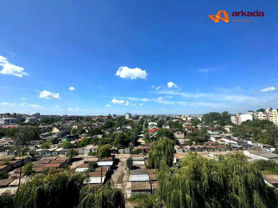 Квартира. Івано-Франківськ, Гната Хоткевича вул., (Будинок)