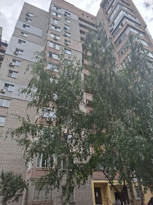 Продам 1 к квартиру в центре