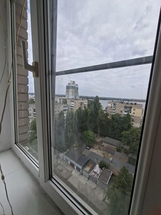 Продам 1 к квартиру в центре