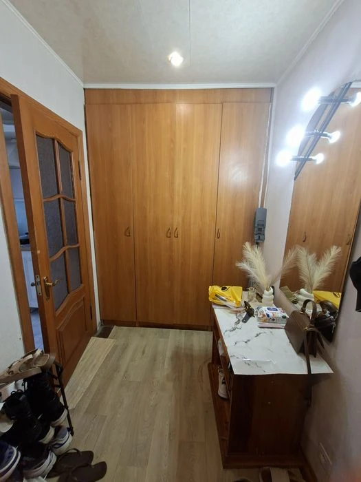 Продам 1 к квартиру в центре