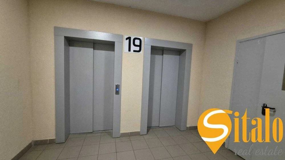 Продаж 1-кімнатна квартира євродвушка ЖК П'ятий квартал Варш