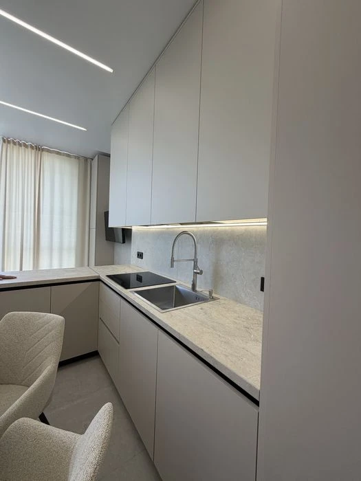 Продаж видової трикімнаткої по набережній , Uzh Towers