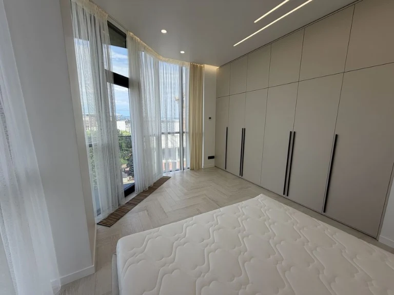 Продаж видової трикімнаткої по набережній , Uzh Towers
