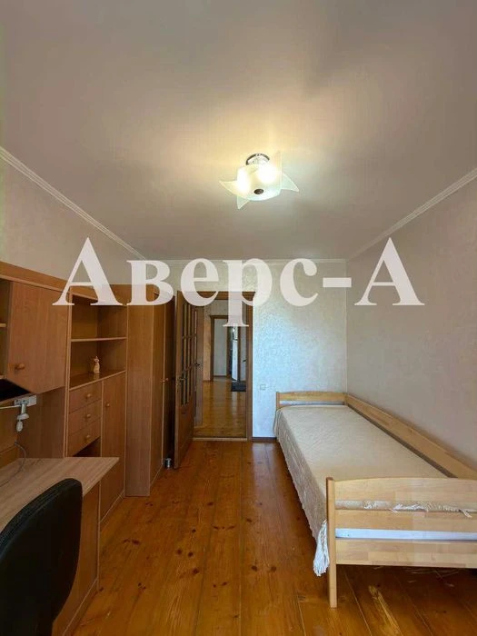 Продам 3-х комнатную квартиру на Заболотного