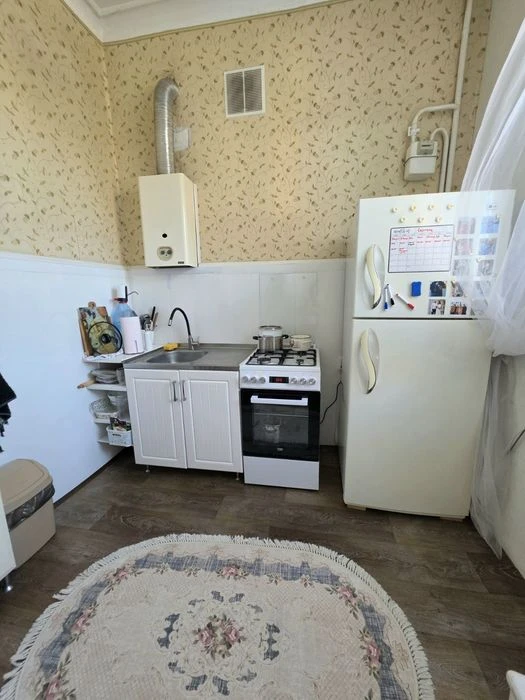 Продаж 2кім.квартири. Сталінка! ЦЕНТР