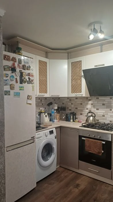 Продаю 3 квартиру ЮТЗ Театральная