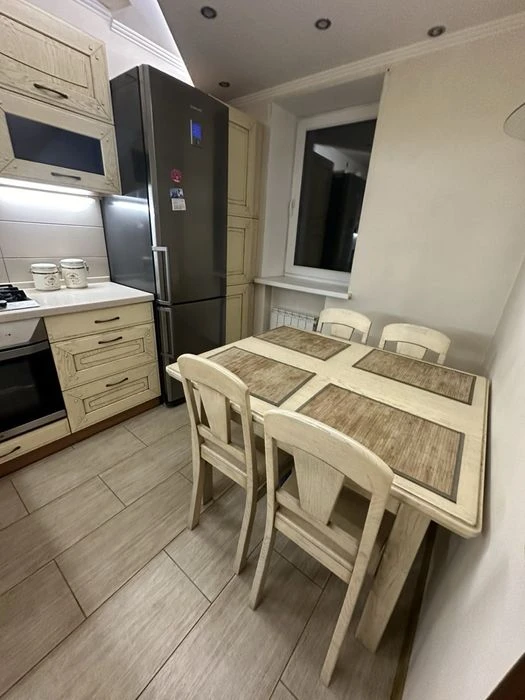 Продам 2х комнатную квартиру (3 этаж)улица Космическая(Автор
