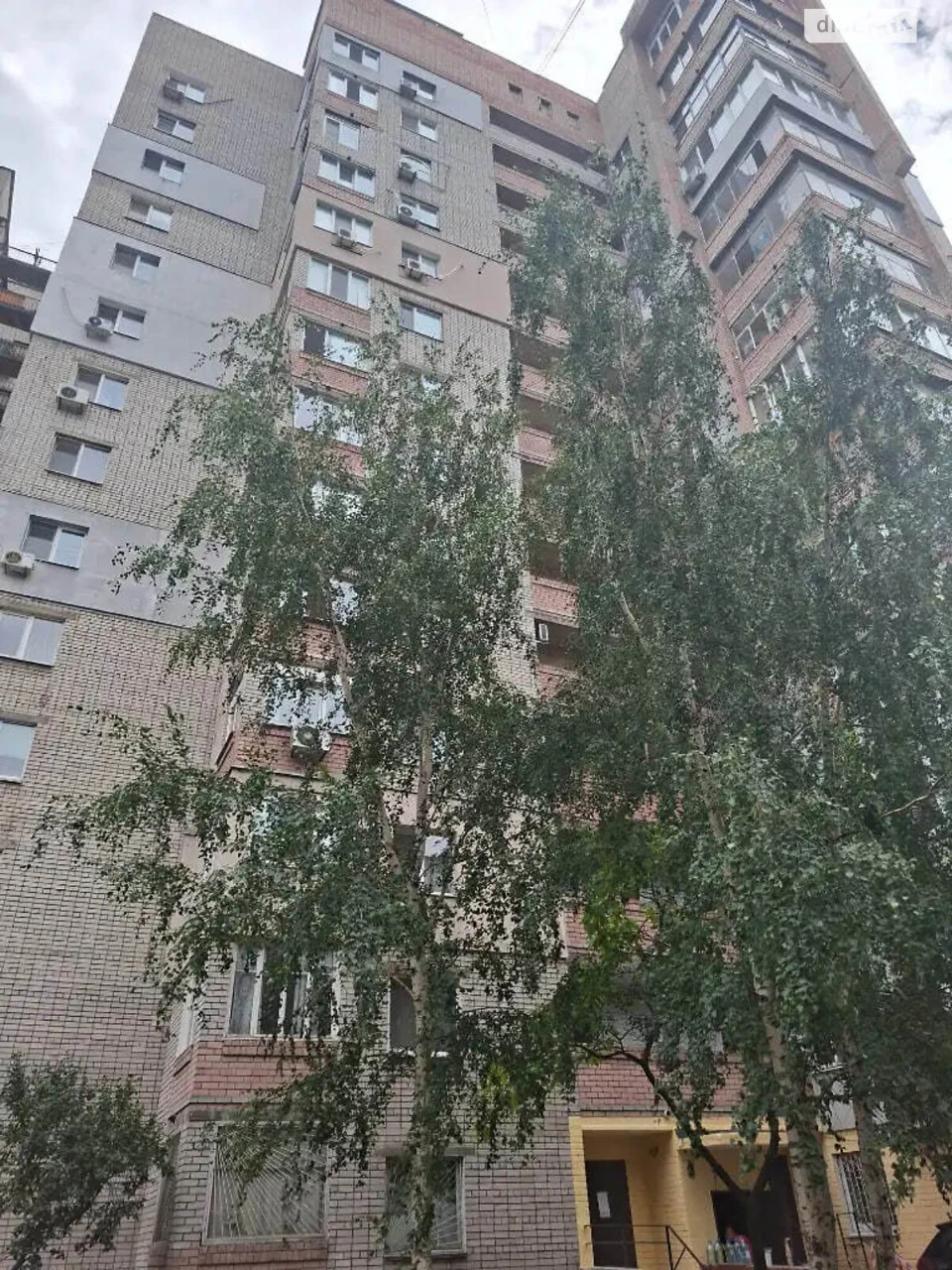 Продаж Квартира Набережна