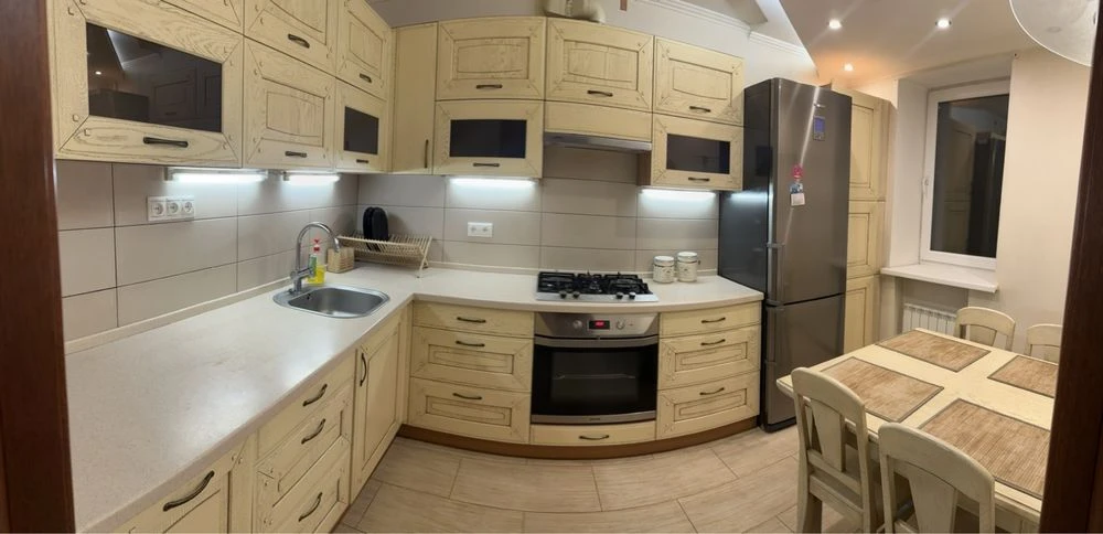 Продам 2х комнатную квартиру (3 этаж)улица Космическая(Автор