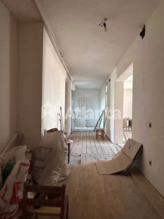 Унікальна 3-кімнатна квартира 55 м² біля театру "Опери та ба