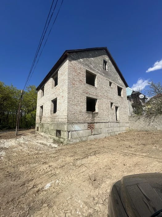 Продаж кутової ділянки з недобудовою Червениця вул.Лісова