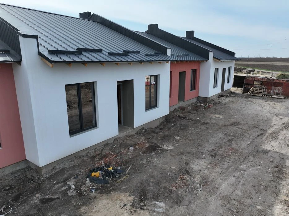 Продам котедж з міськими мережами