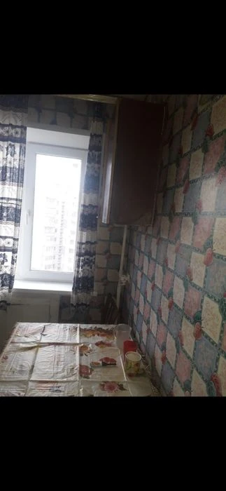 Продам 1ком. вул.  Квiтки Цисик