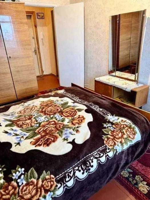 Продаж 2-кімн. Радужна вул. 21а